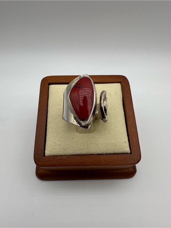 Jewelry - 925 Sterling Silver Red Cabochon Bezel Cocktail Band Ring